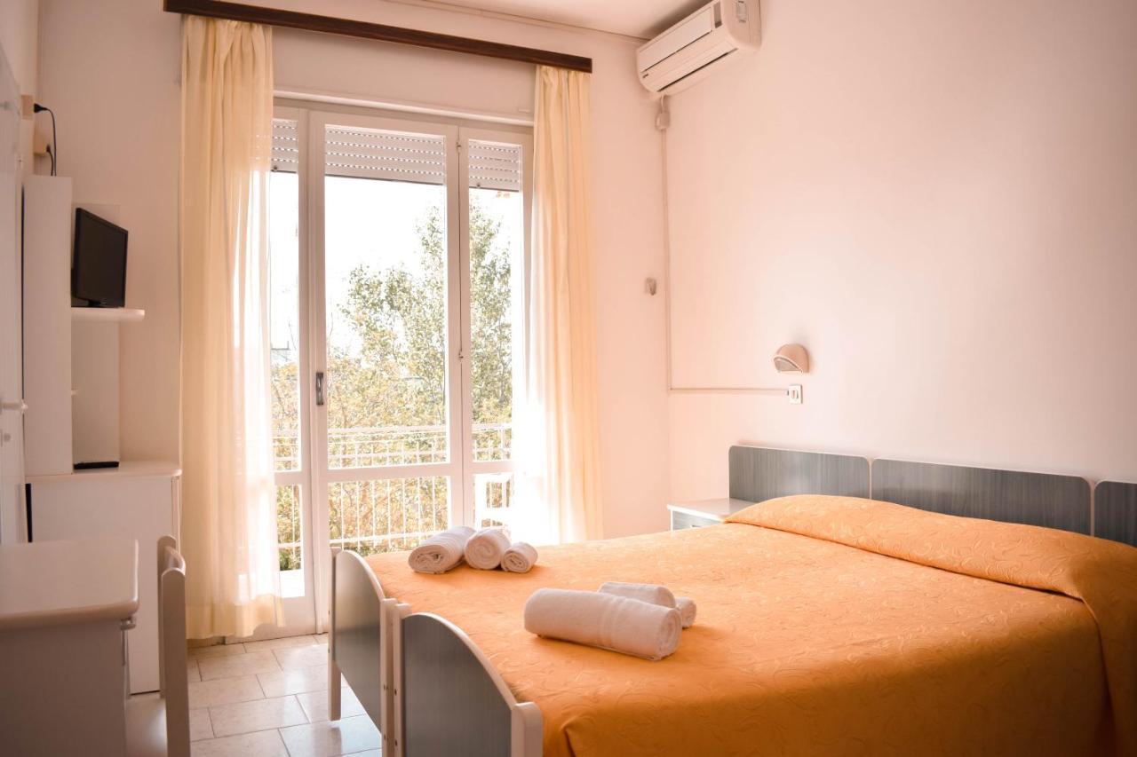 Hotel Zeus Червія Екстер'єр фото