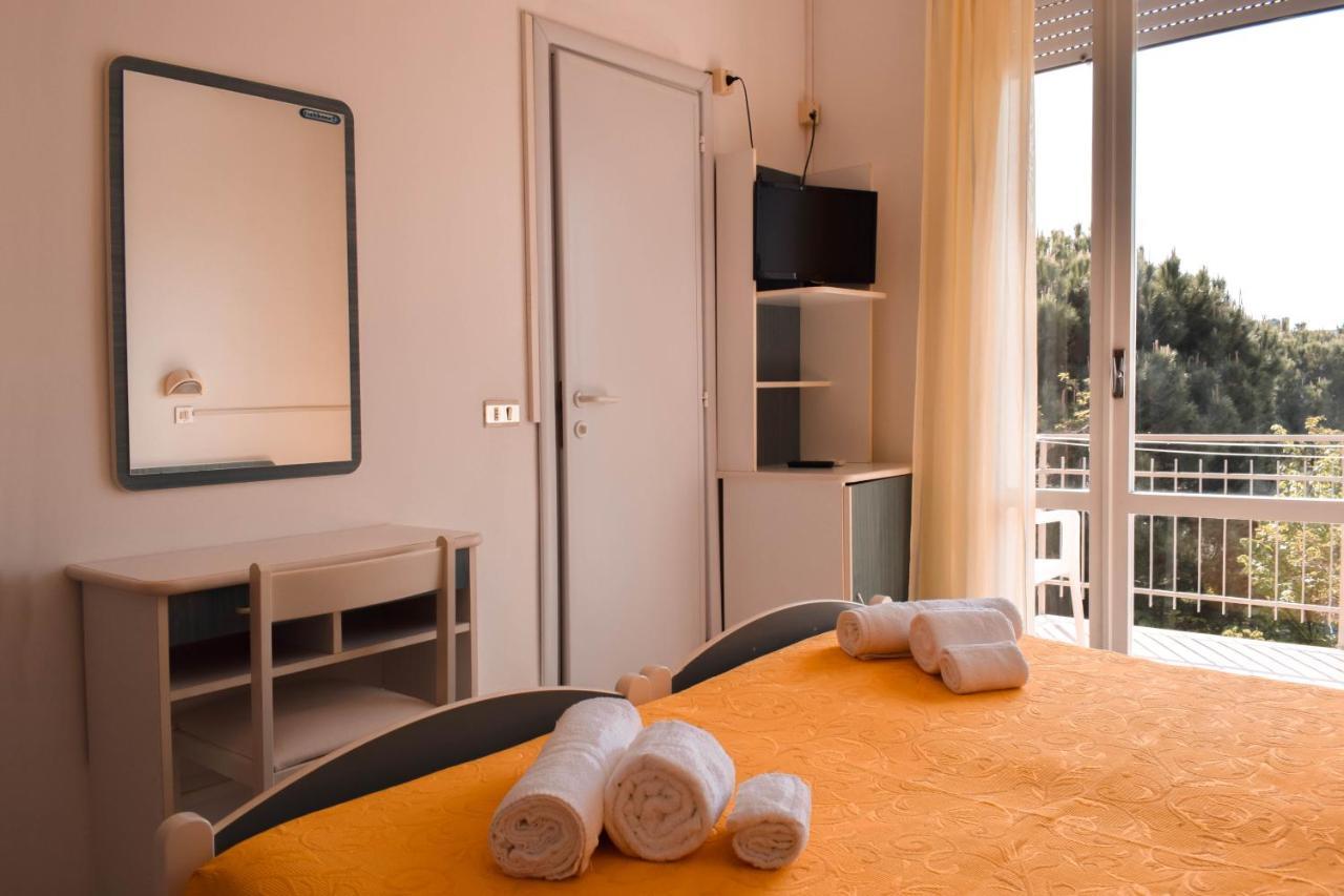 Hotel Zeus Червія Екстер'єр фото