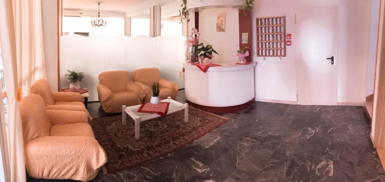 Hotel Zeus Червія Екстер'єр фото