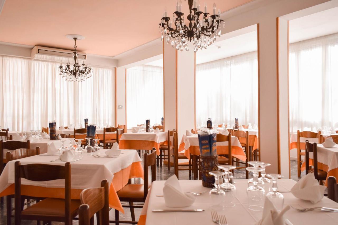 Hotel Zeus Червія Екстер'єр фото