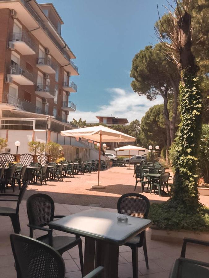 Hotel Zeus Червія Екстер'єр фото